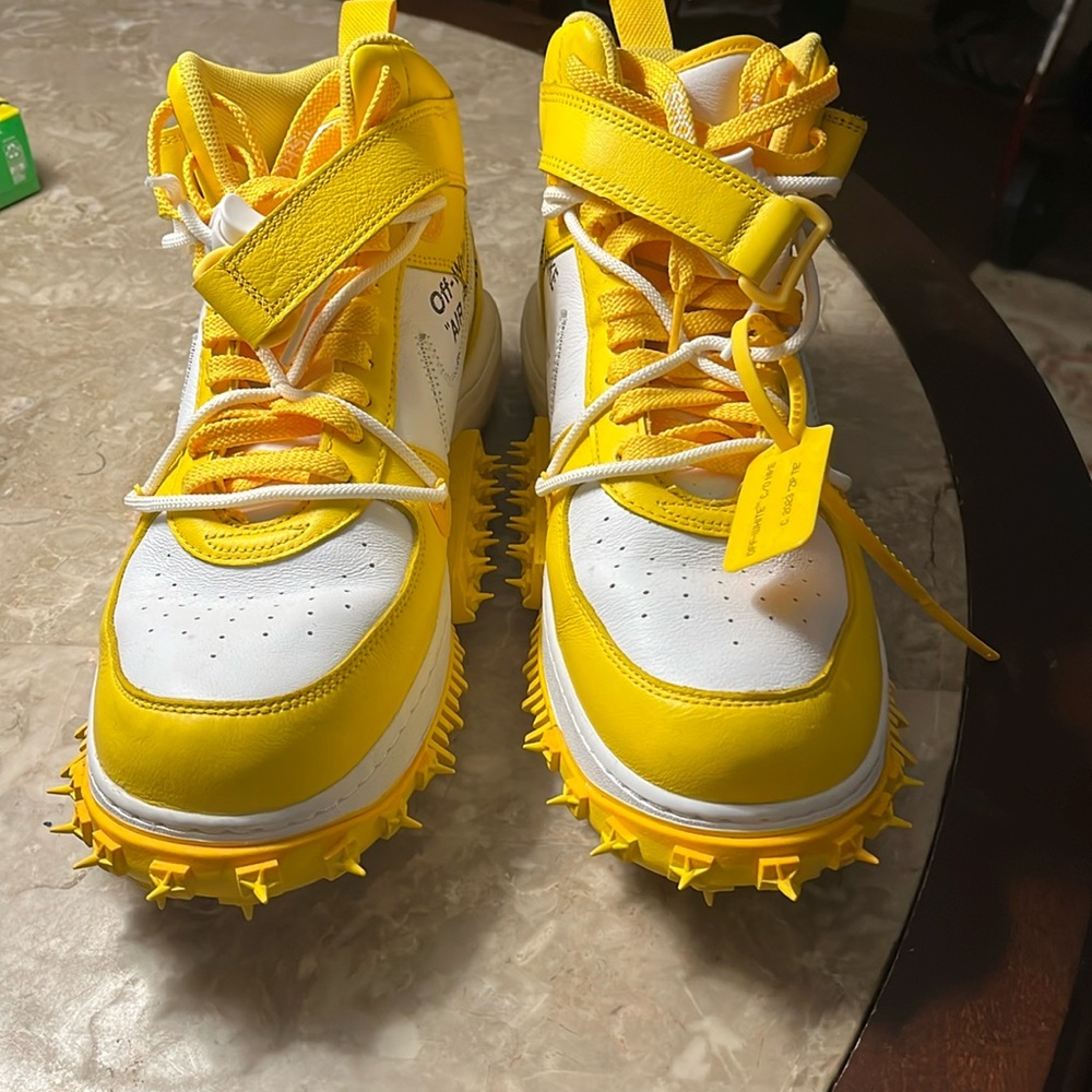 OFF - White Nike Air Force mid Yellow & White